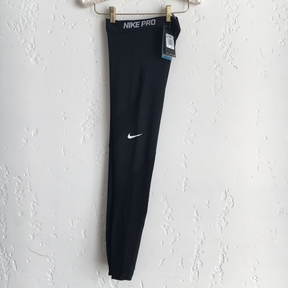 Nike Women’s Dri-Fit Hypercool Series Leggings